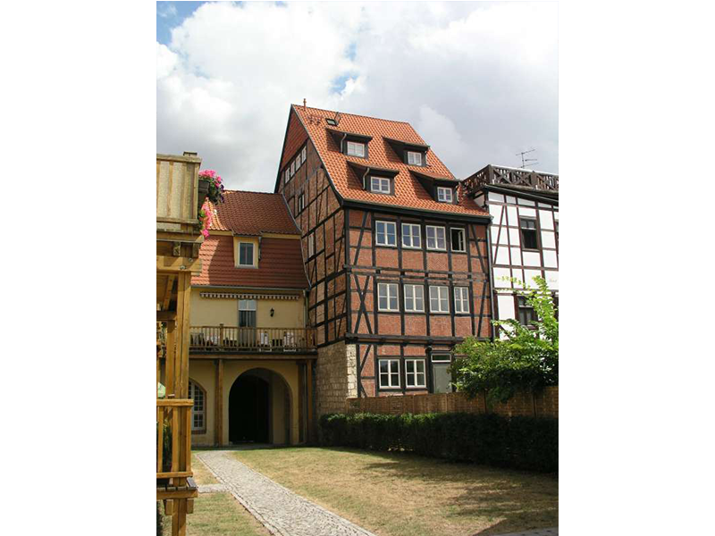 image013