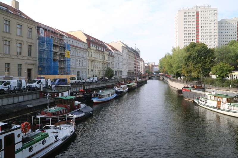image001